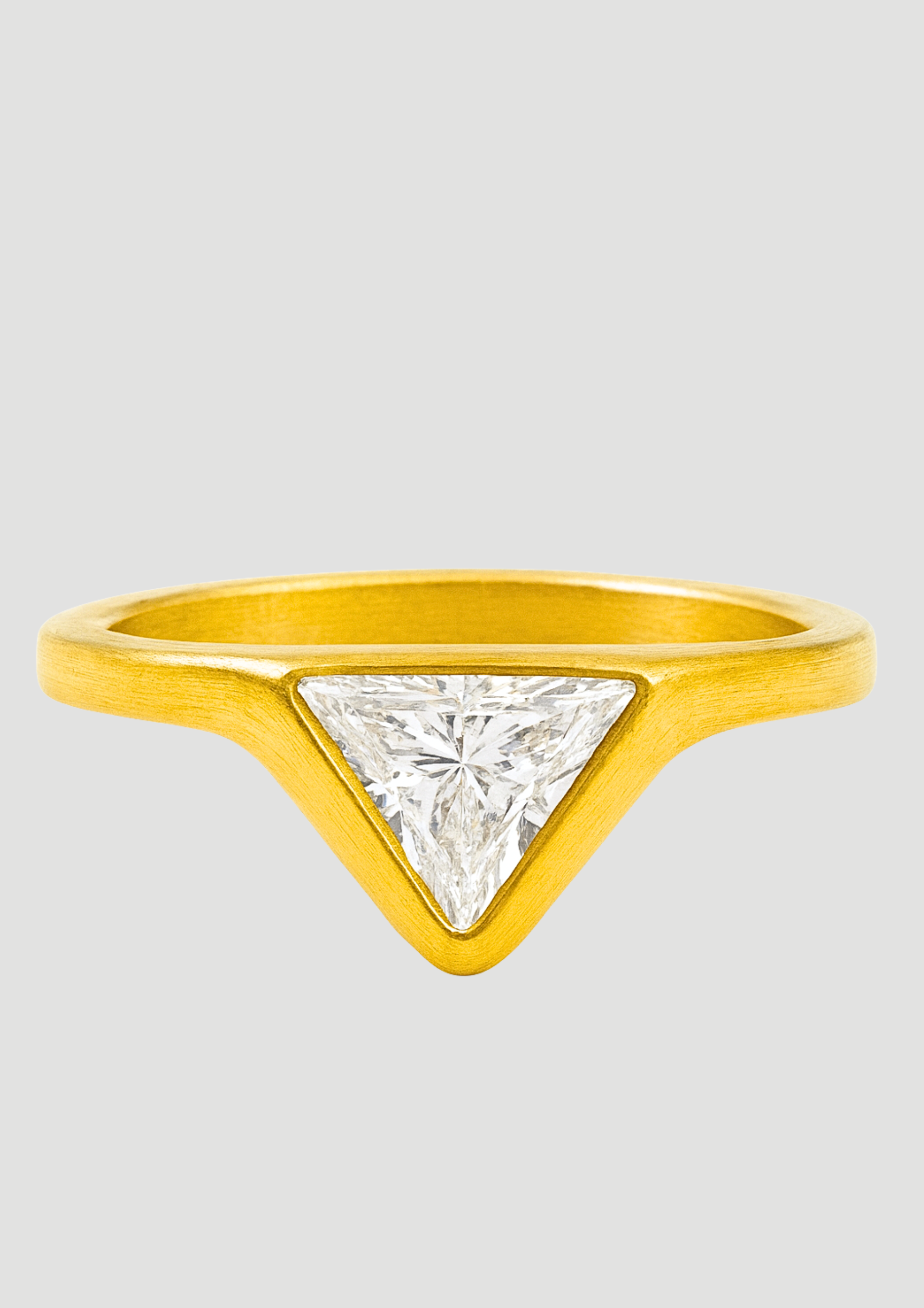 Triaré Ring