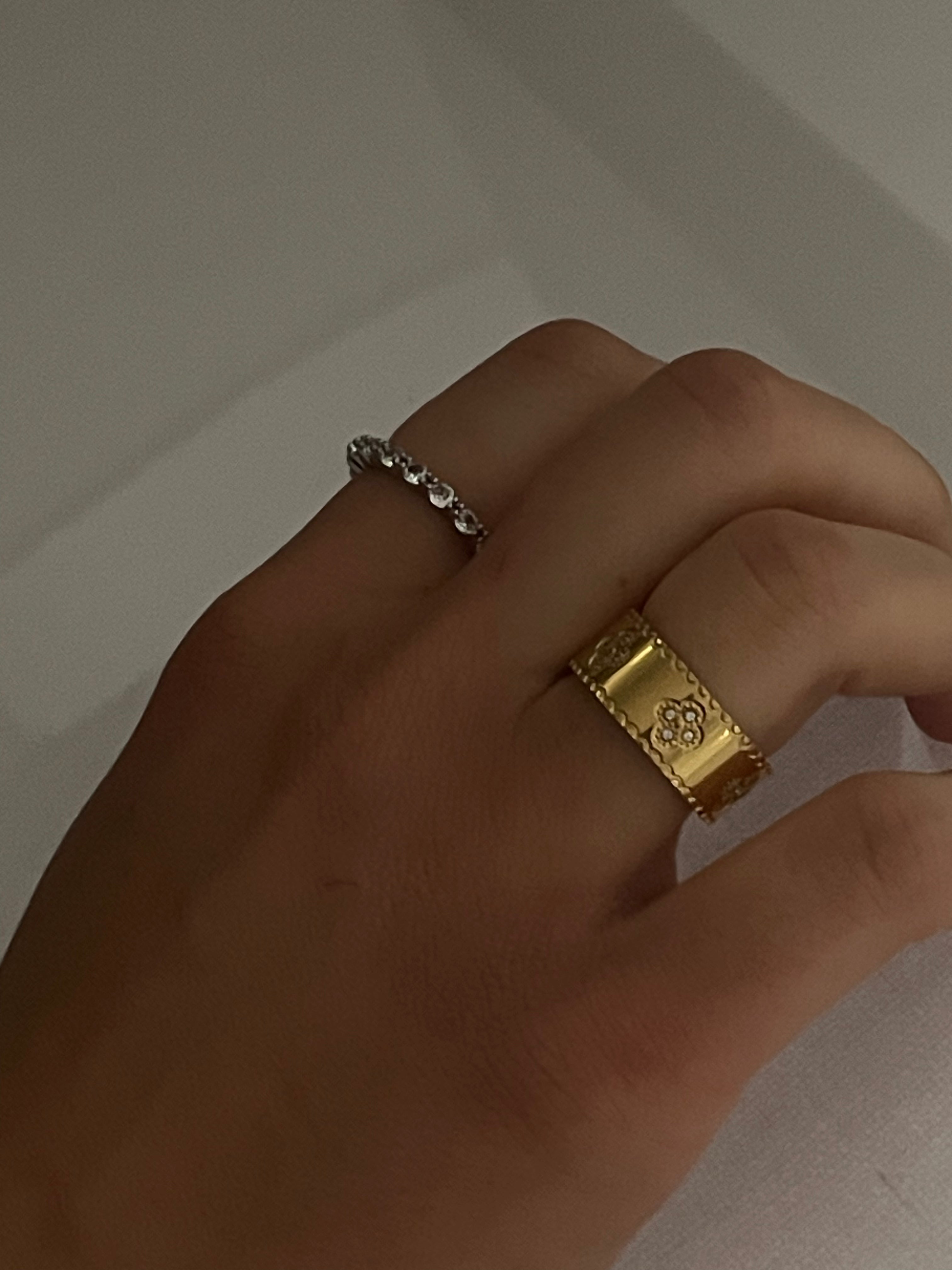 Clover Band Ring - Titanstahl