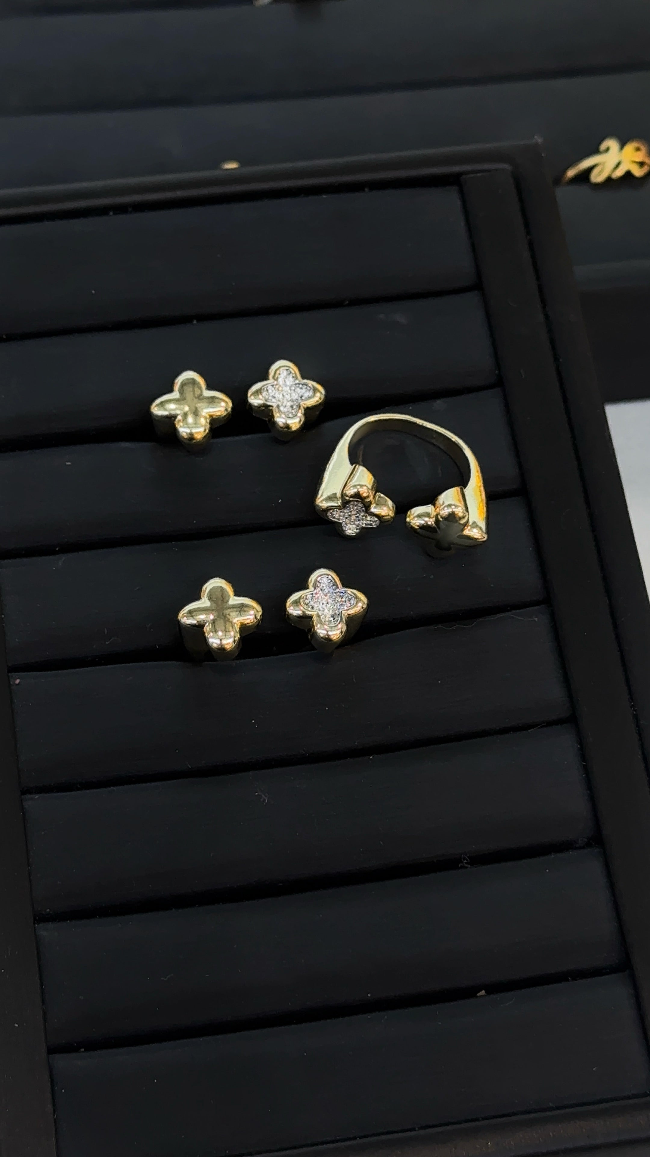 Clover Ring 14K